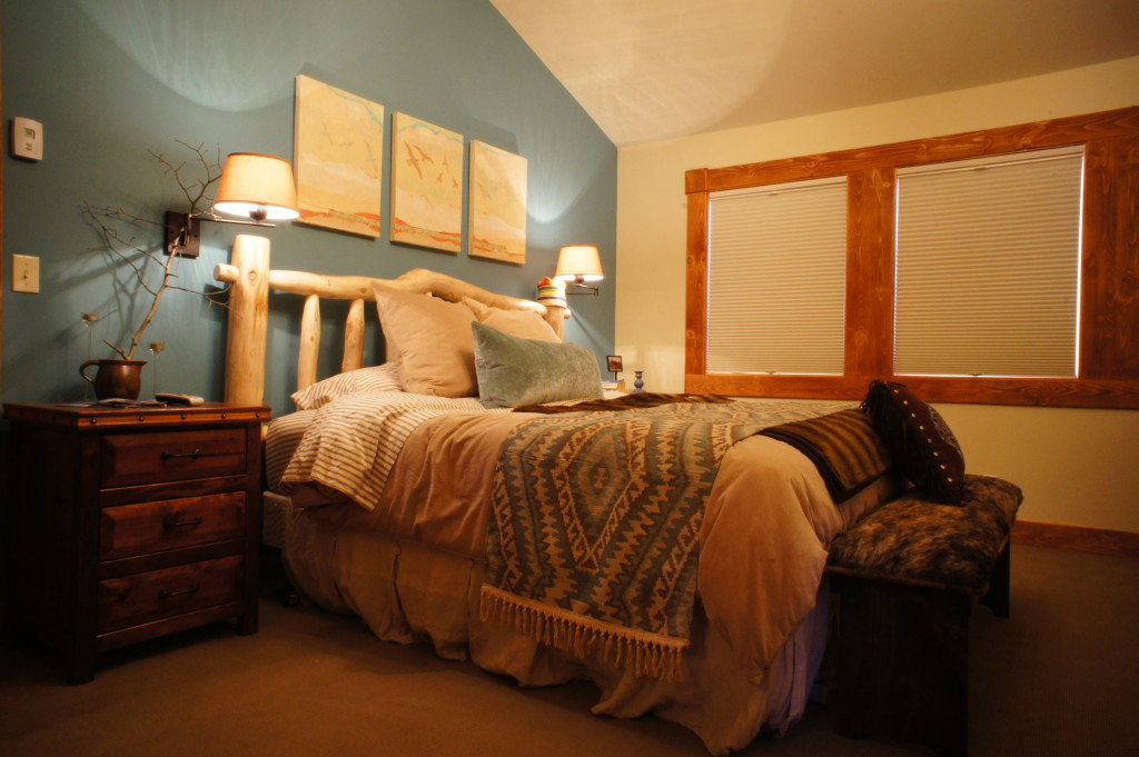 colorado cabin bedroom