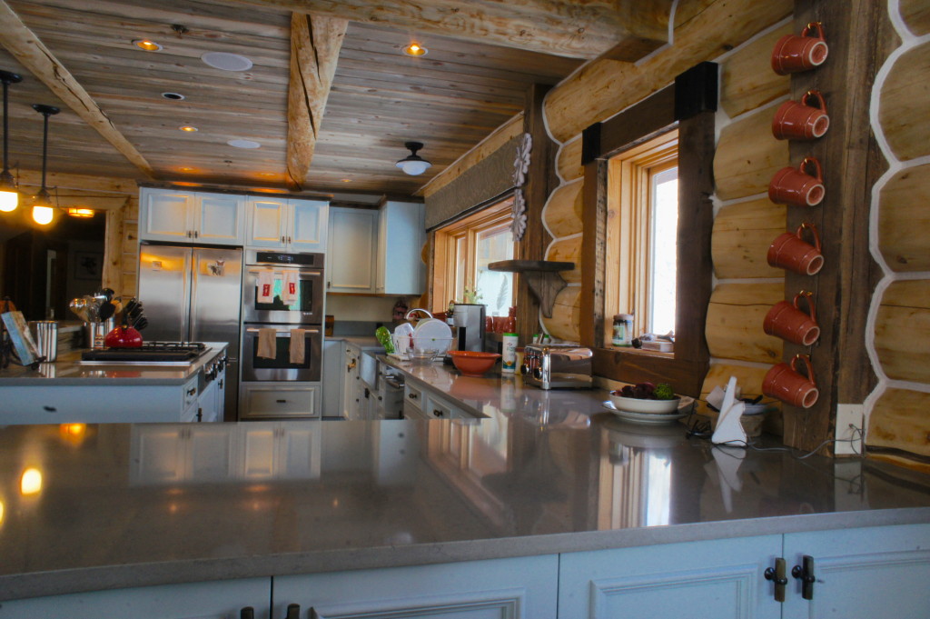 colorado cabin kitchen2