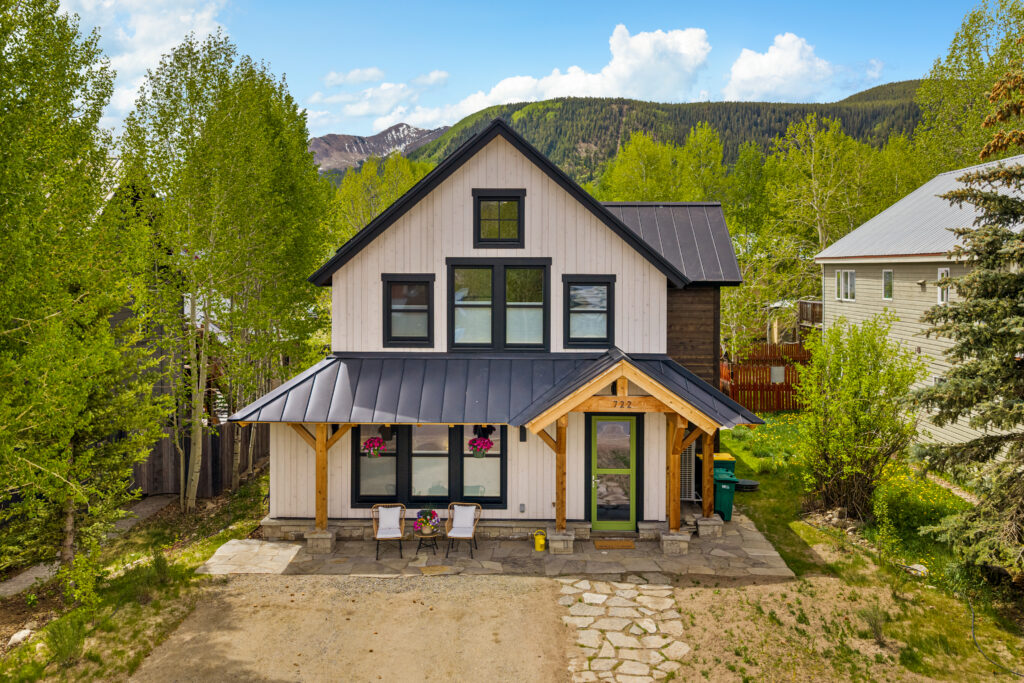 Mountain Town Lifestyle