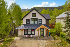 Mountain Town Lifestyle