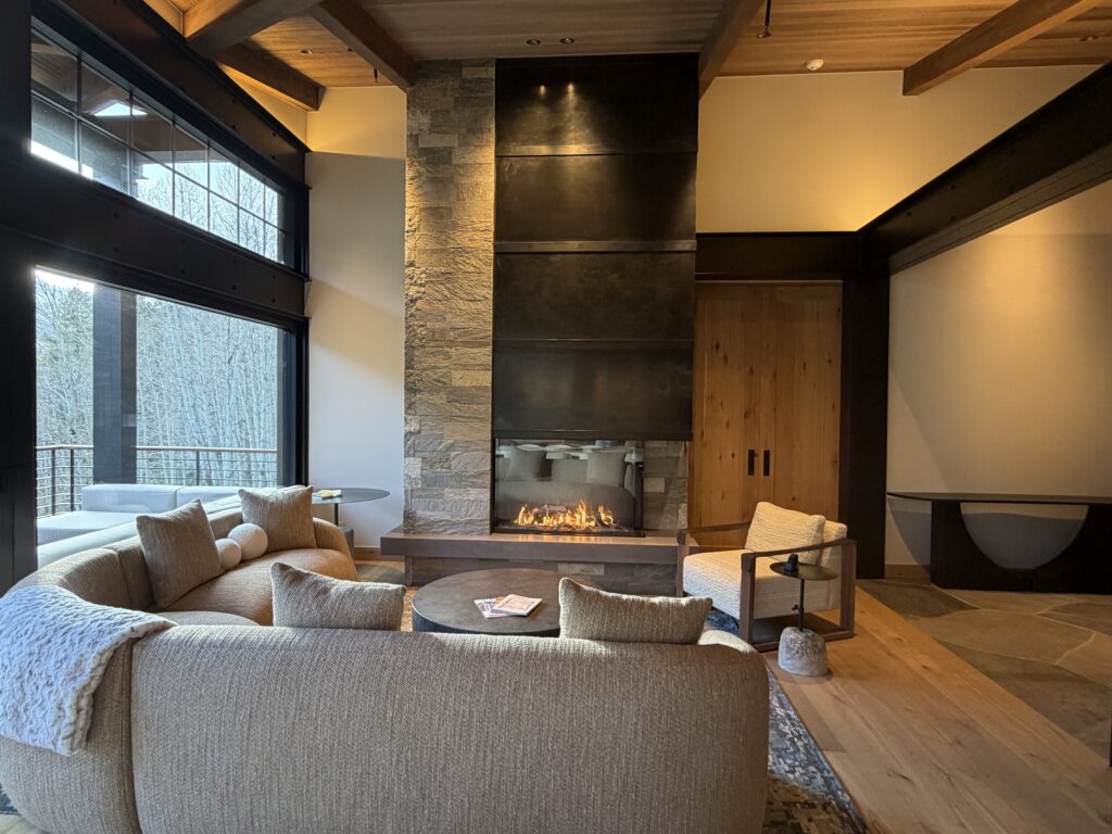 Mountainside Artists retreat